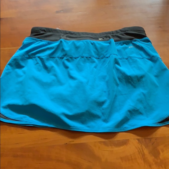 Nike Dri-fit running skort - Picture 3 of 4